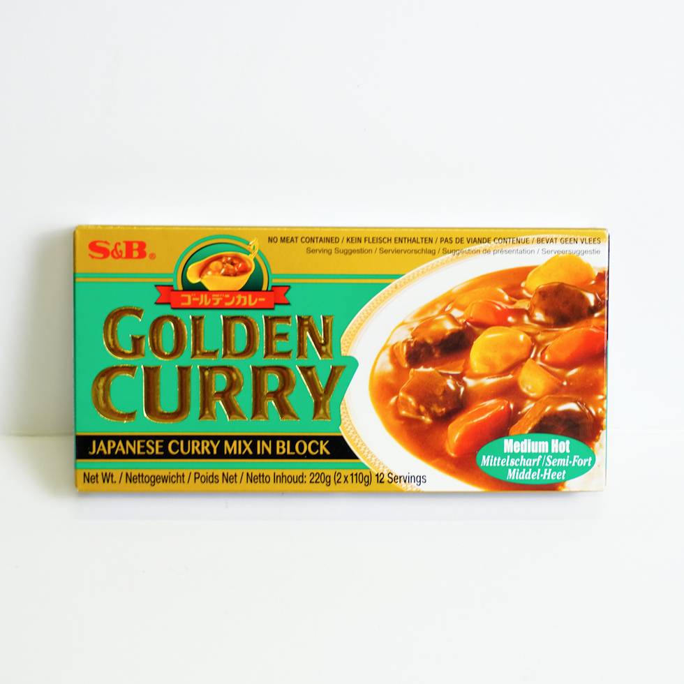 S&B Golden Curry Medium Hot - 200 Gm